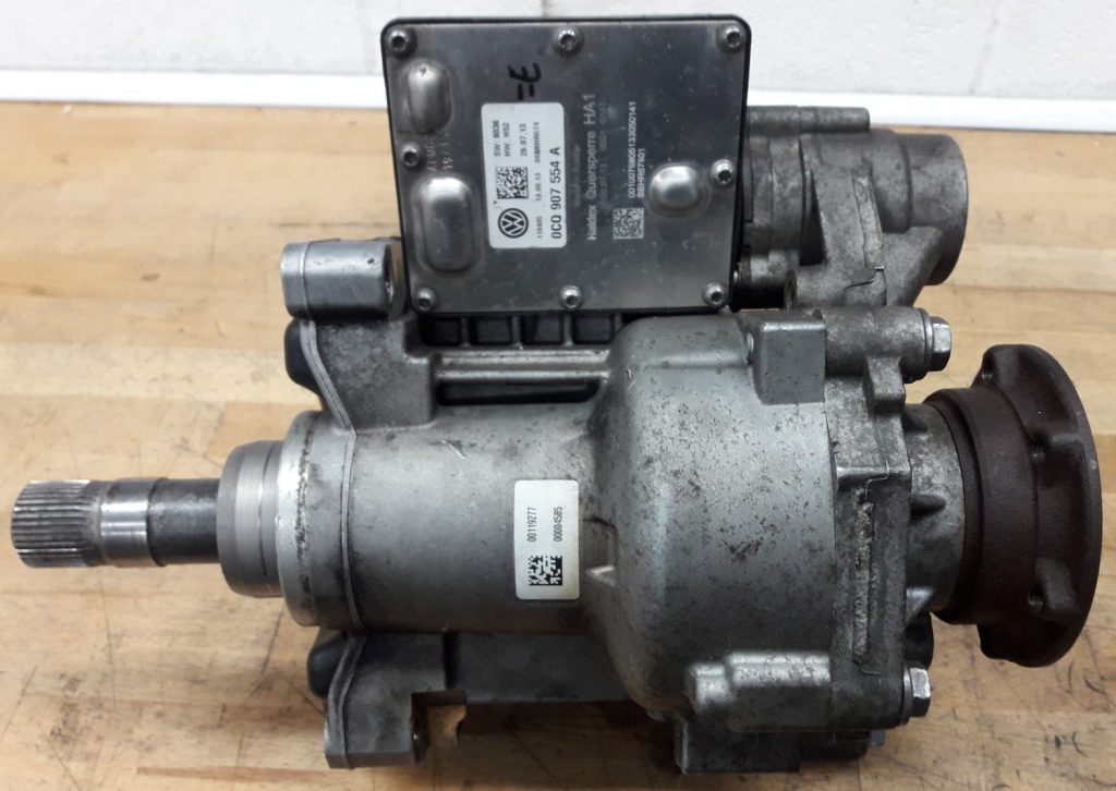 Complete Vorderachsquersperre, (VAQ System), (Ediff), (ELSD) differential side profile showing lid of Haldex ECU controller
